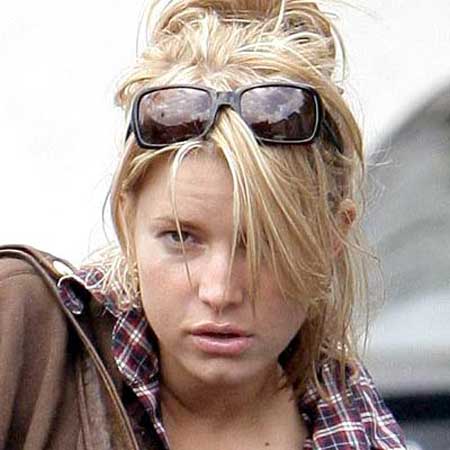 jessica simpson no makeup photo shoot. Here's The Problem: Jessica Simpson posed “without make-up” on the recent 